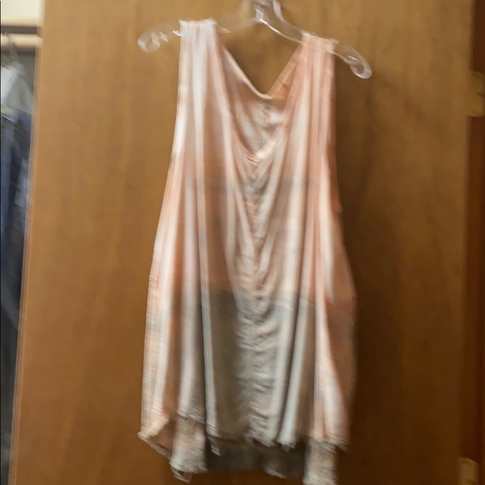 XCVI TOP AND MATCHING KIMONO PEACH OND OLIVE COLOR